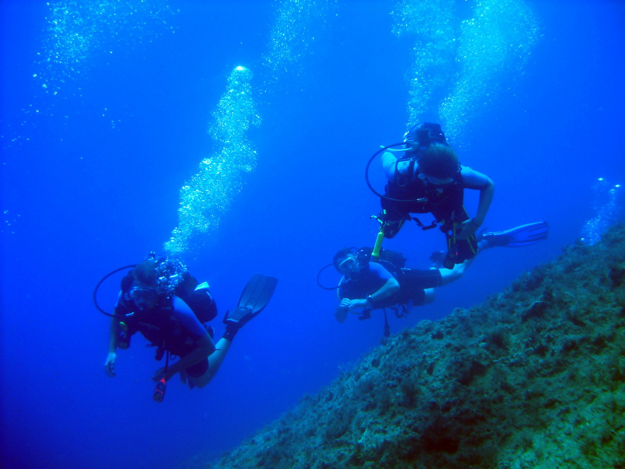 H2O Scuba Diving Center in Rhodes