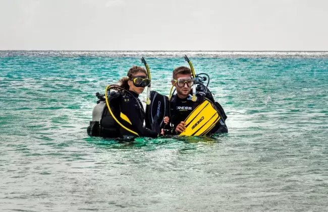 Start your Scuba Diving Adventure with H2O